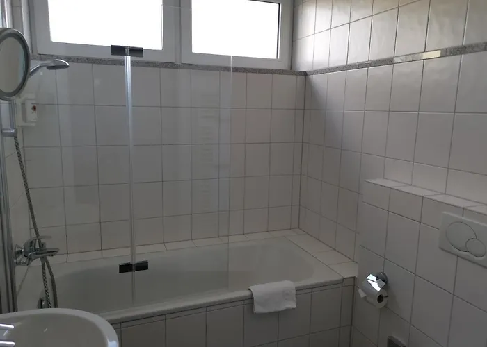 מלון Akzent Koerner Hof 3*