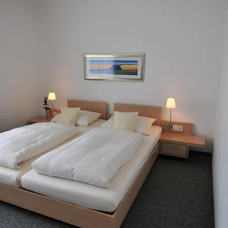 מלון Akzent Koerner Hof 3*